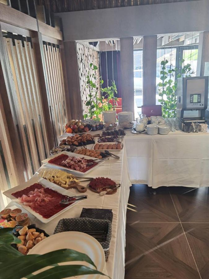 Hotel Forest Pale Εξωτερικό φωτογραφία